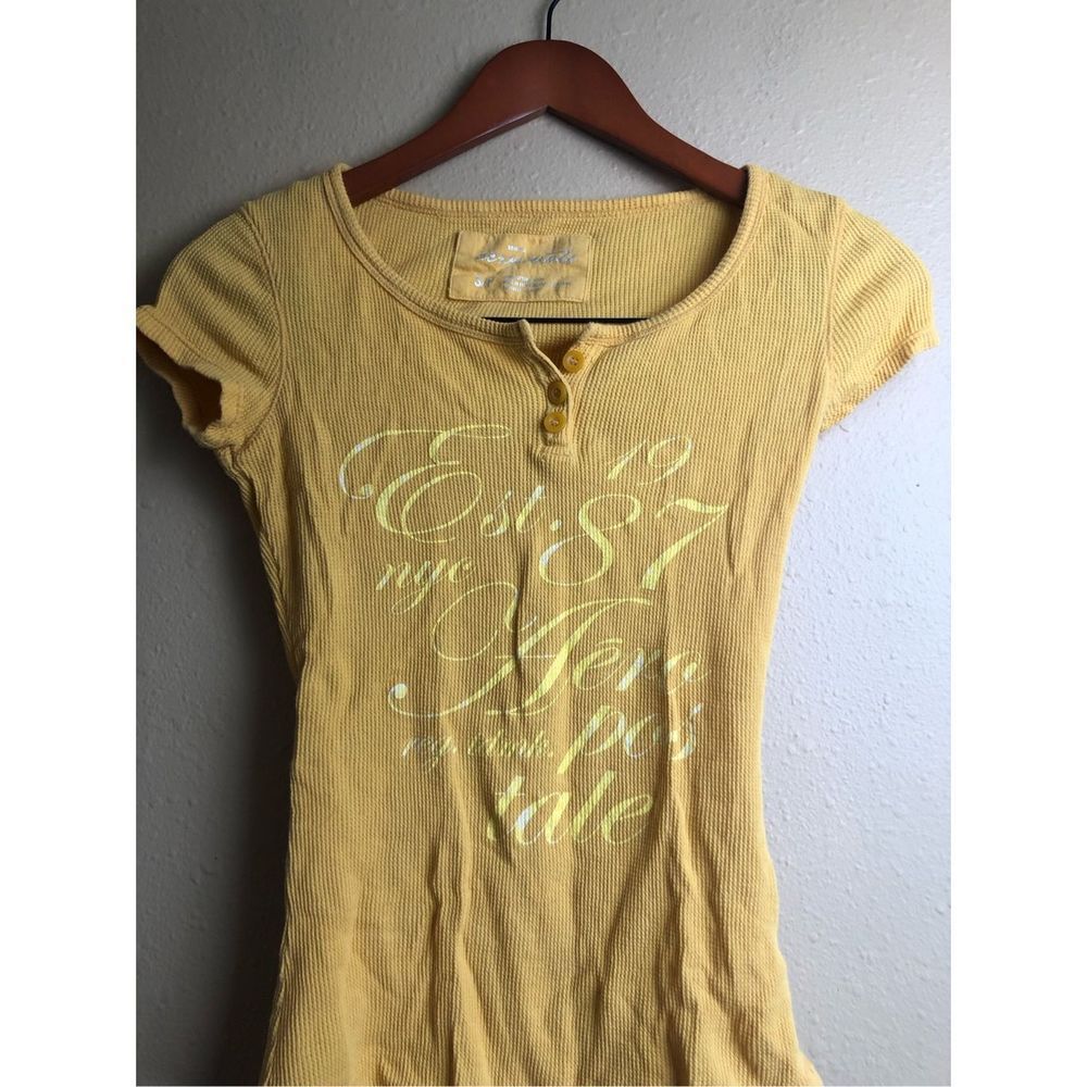 Aeropostale Yellow Short Sleeve Tee